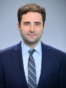 Shaun Headshot