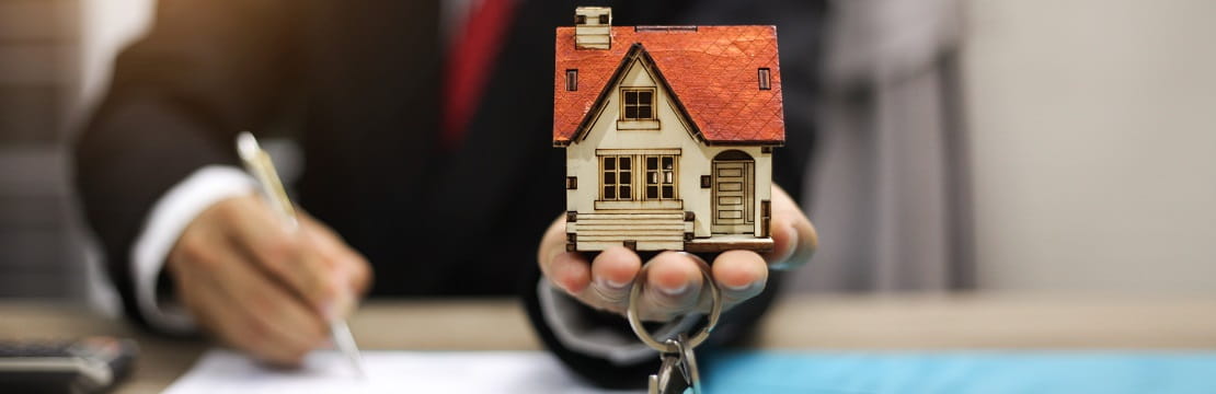 Home Sales Spike as Millennials, Boomers Ditch City Living